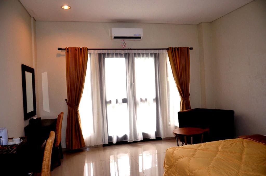 Hotel Bumi Cikeas Sentul Bogor Pokoj fotografie