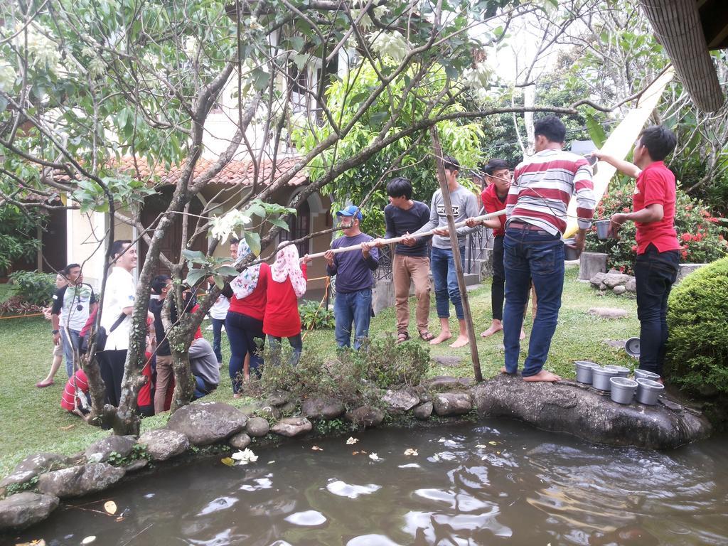 Hotel Bumi Cikeas Sentul Bogor Exteriér fotografie