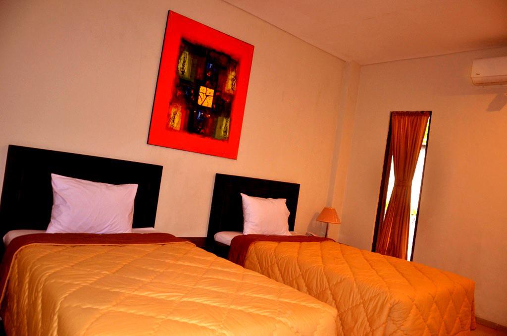 Hotel Bumi Cikeas Sentul Bogor Pokoj fotografie