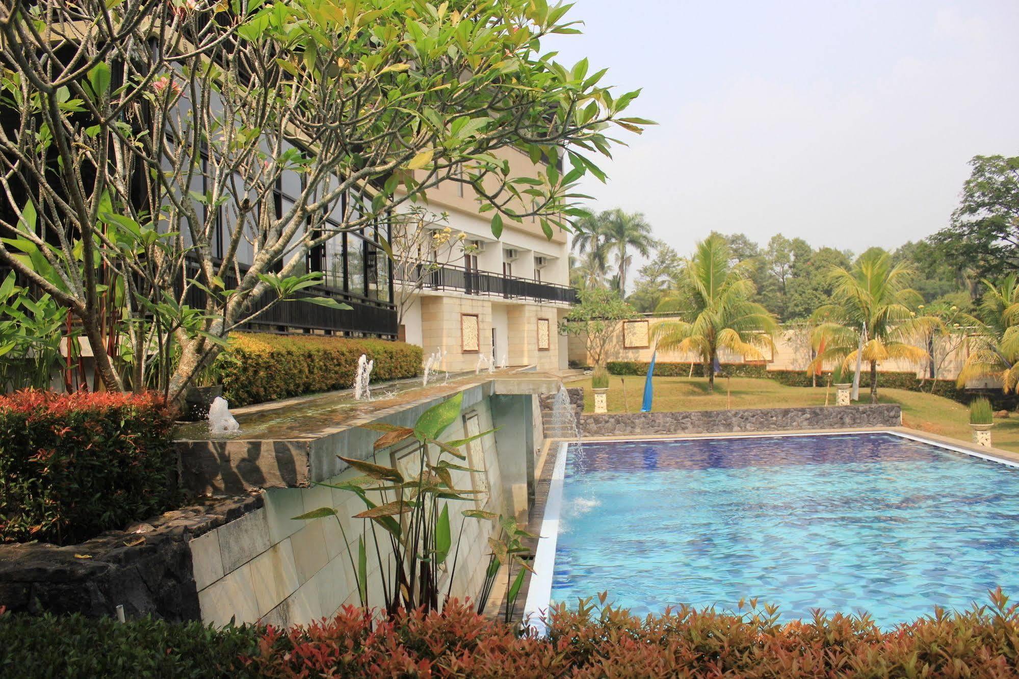 Hotel Bumi Cikeas Sentul Bogor Exteriér fotografie