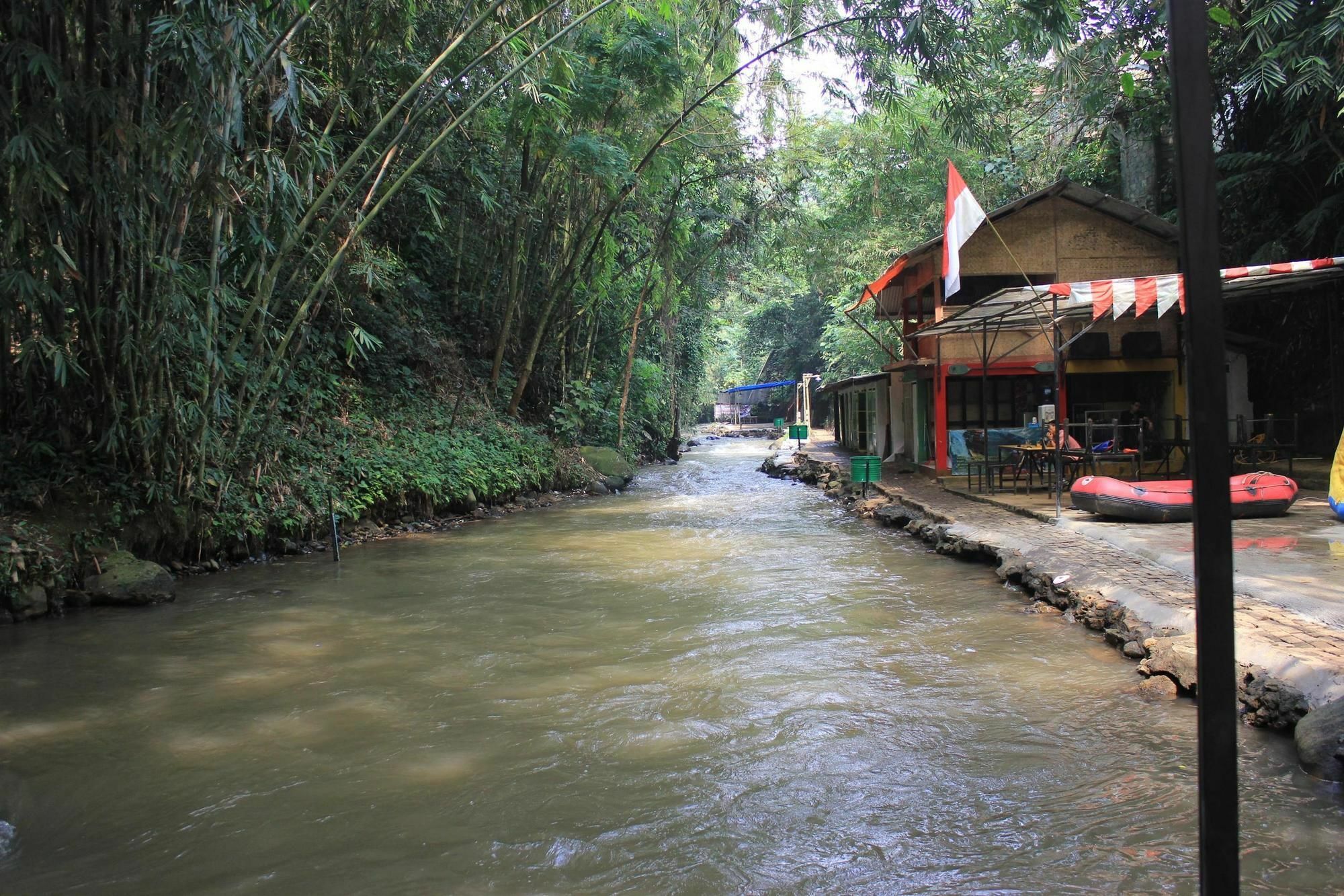 Hotel Bumi Cikeas Sentul Bogor Exteriér fotografie
